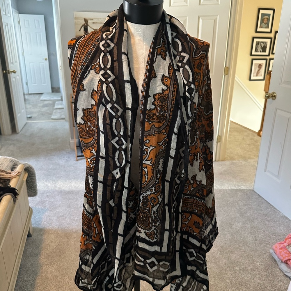 Chic Patterned Women's Scarf in Orange and Black